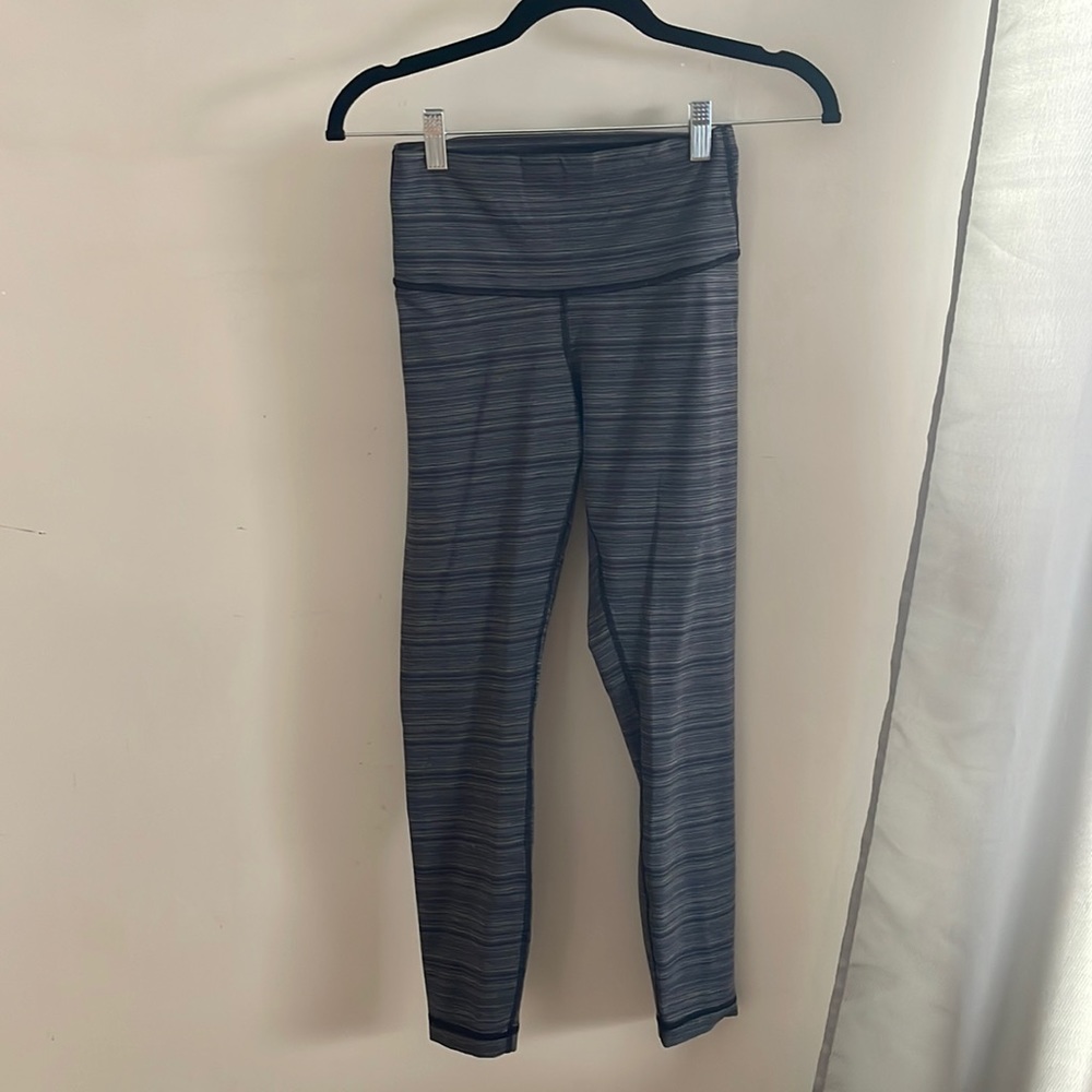 Closet closing sale Lululemon Black & Gray Striped Space Dye Leggings Sz XS